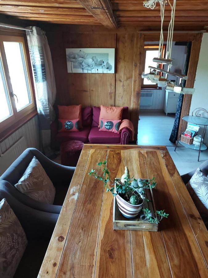 Petite Maison Sur La Colline Du Gibloux: 1Chambre,1 Salon Et Salle De Bain Prives Au Rez De Chausse, Piscine Exterieur Et Bbq , Le Châtelard-Montreux Exterior foto